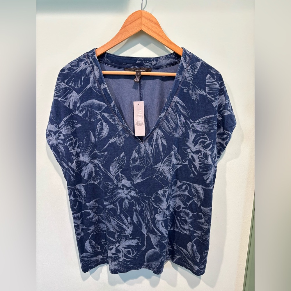 NWT White House Black Market short sleeved blouse